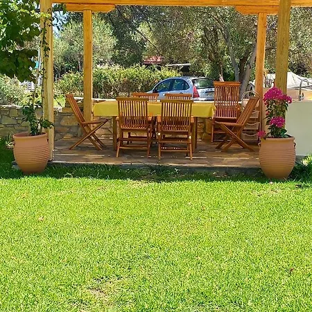 Aparthotel 2-bedroom Aparnt Anna Manolaki Vourvourou