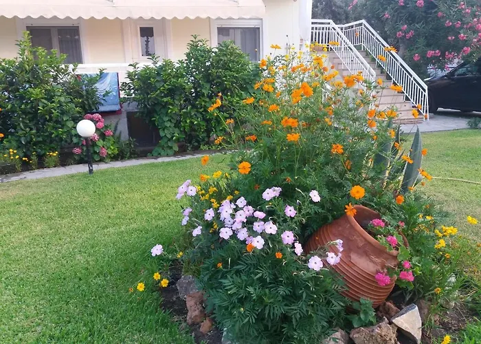 Aparthotel Anna -House Maria Manolaki, 2-Βedrm Apartment 4*