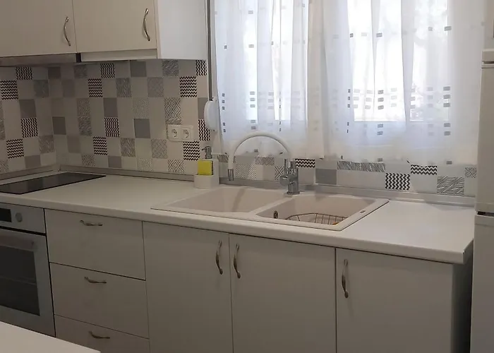 Anna -House Maria Manolaki, 2-Βedrm Apartment 4*