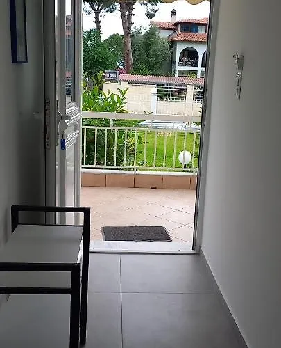 Anna -House Maria Manolaki, 2-Βedrm Apartment 4*