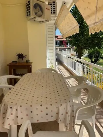 Anna -House Maria Manolaki, 2-Βedrm Apartment 4* Vourvourou